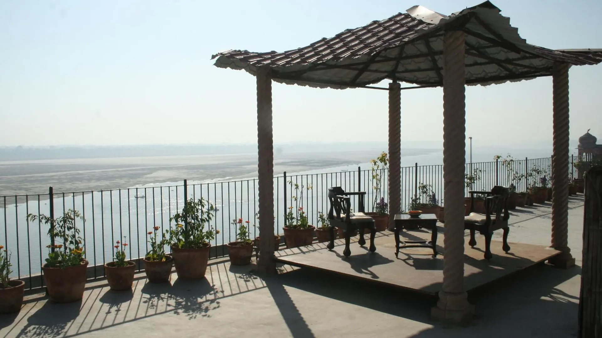 Resort Hotel Amritara Suryauday Haveli Varanasi